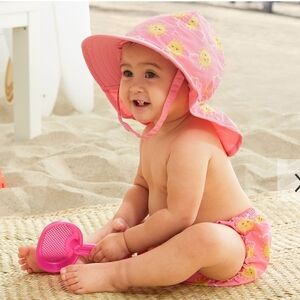 Pottery Barn Kids Sunshine Pink Reversible Beach Bucket Hat Size 3 - 12 months